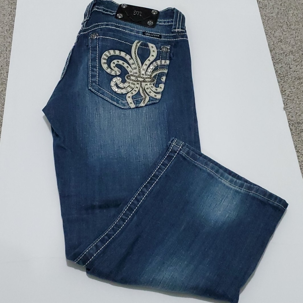 Miss Me Capri. Size 30